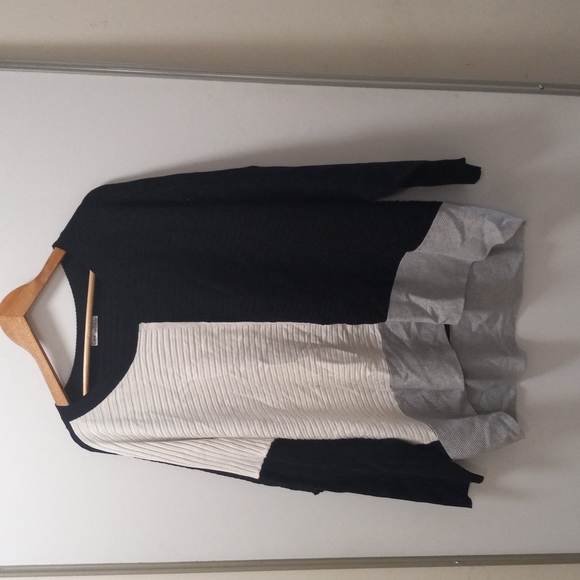 Dex Block Color Sweater - Picture 1 of 4